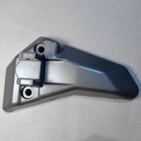 Držák stupačky spolujzdce pravý APRILIA CAPONORD