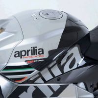 R&G TS0032C Slidery na nádrž Aprilia RSV4/Tuono V4 pár