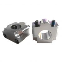 Představce na řídítka, rozšíření z průměru 22mm na průměr 28,6mm, hliník