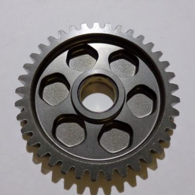 Ozubené kolo 2nd převodovky Yamaha FZR500 a FZR600 37 zubů