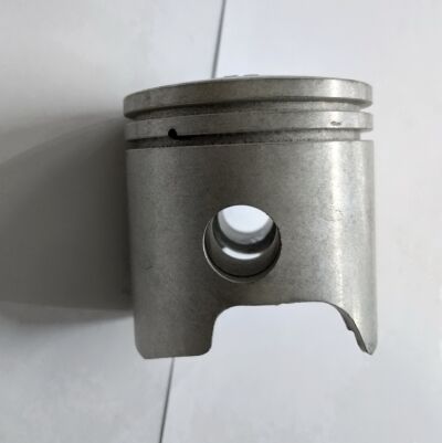 Píst (druhý, O.s) pro člunový motor 9.9